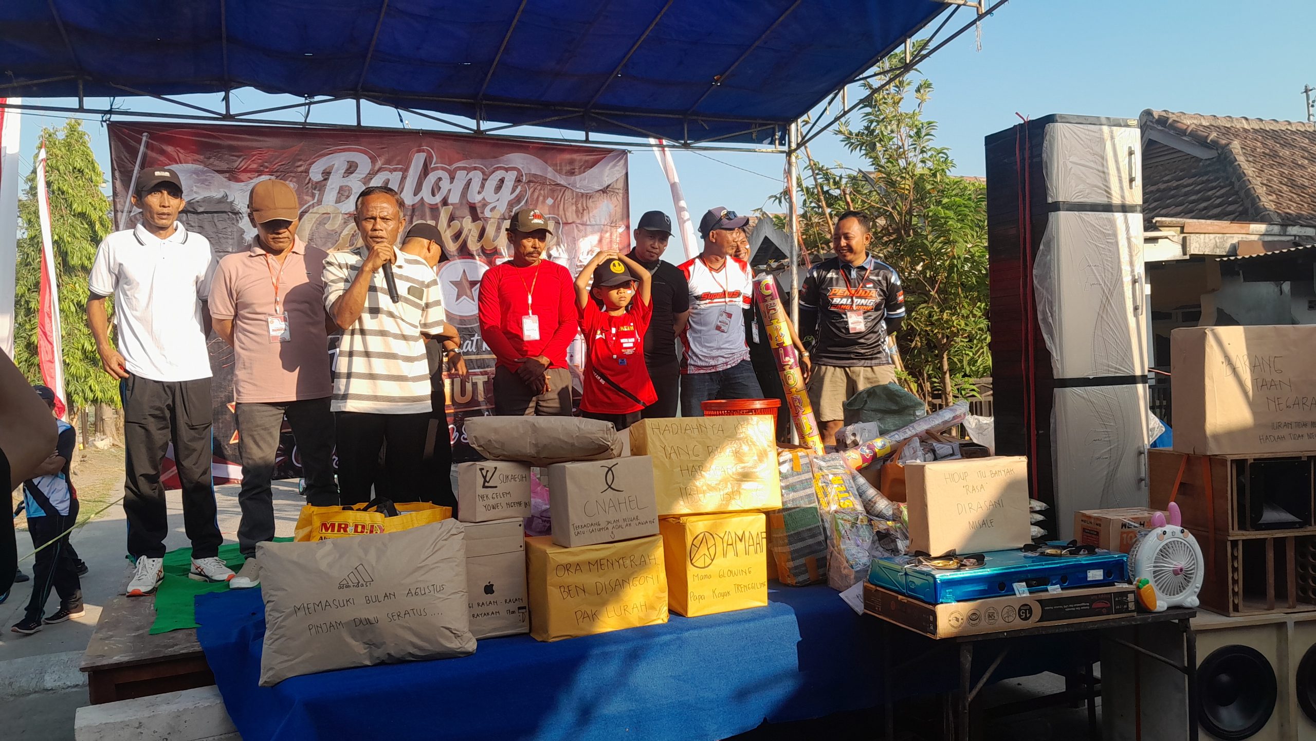 Kades Suharianto SH Lepas Peserta, Acara Ditutup Balong Cangkring Idol dan Pengundian Doorprize