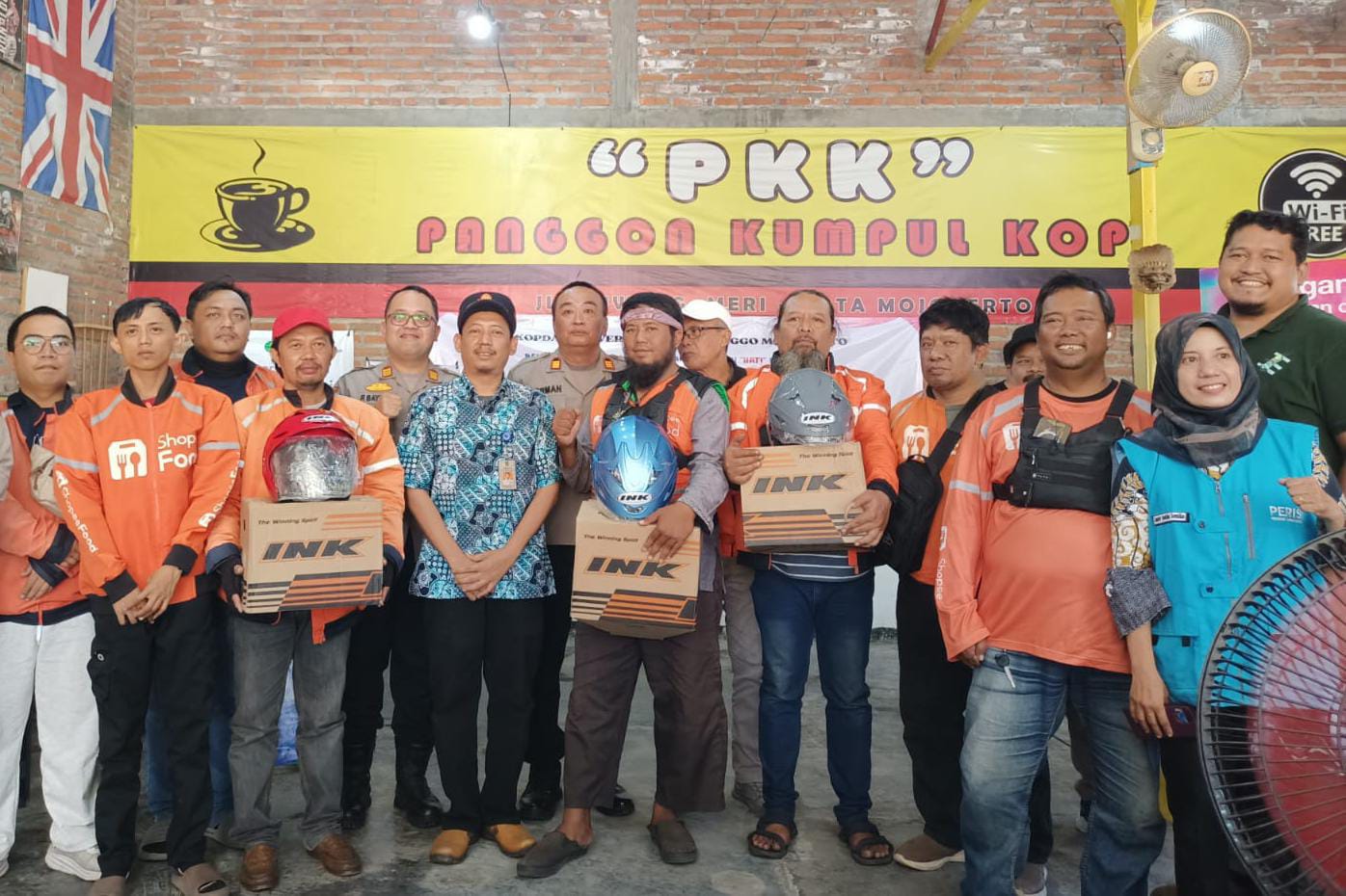 Merawat Kebersamaan Lewat Sabuk Kamtibmas, Polres Mojokerto Kota Bersinergi dengan Komunitas Driver Shopee Food