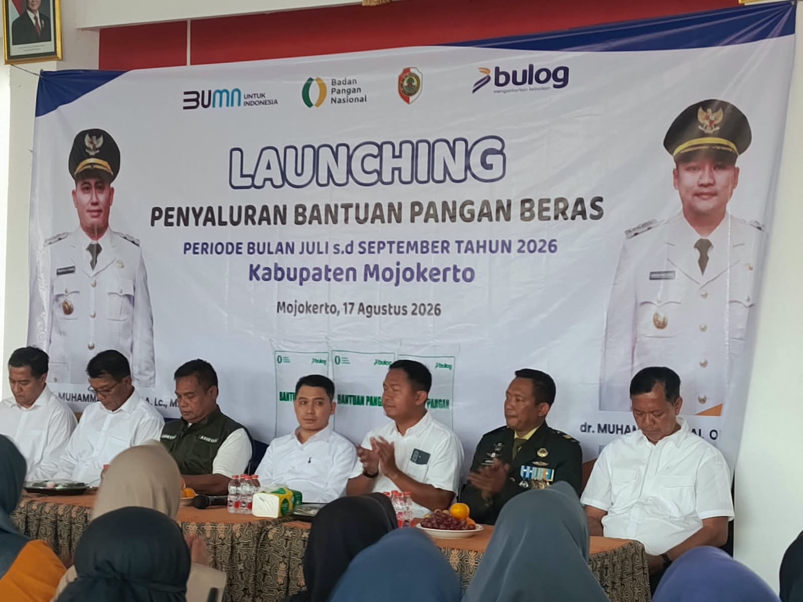 Tepat di HUT ke-81 RI, BULOG Mojokerto Luncurkan Penyaluran Bantuan Pangan Beras Serentak 3 Bulan