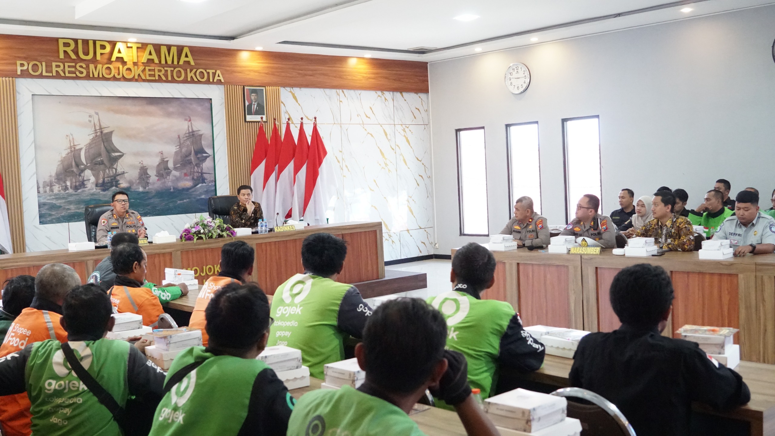 Bekali Ojol PPGD, Polres Mojokerto Kota Perkuat Keselamatan di Jalan