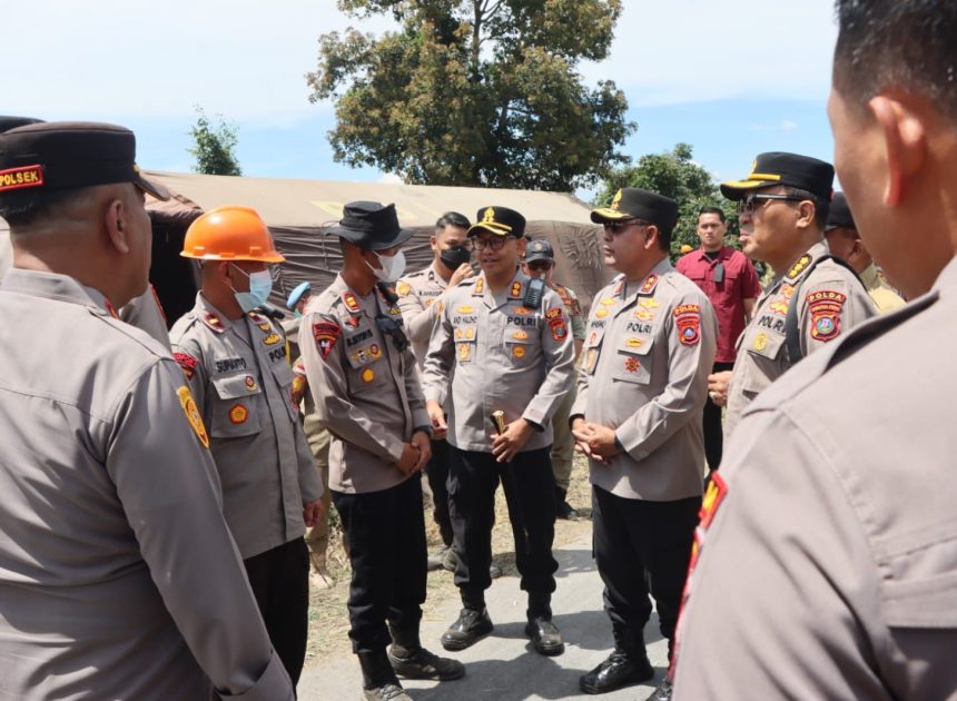 Gunung Sinabung Berstatus Siaga, 176 Personel Polri Dikerahkan untuk Layani dan Lindungi Masyarakat