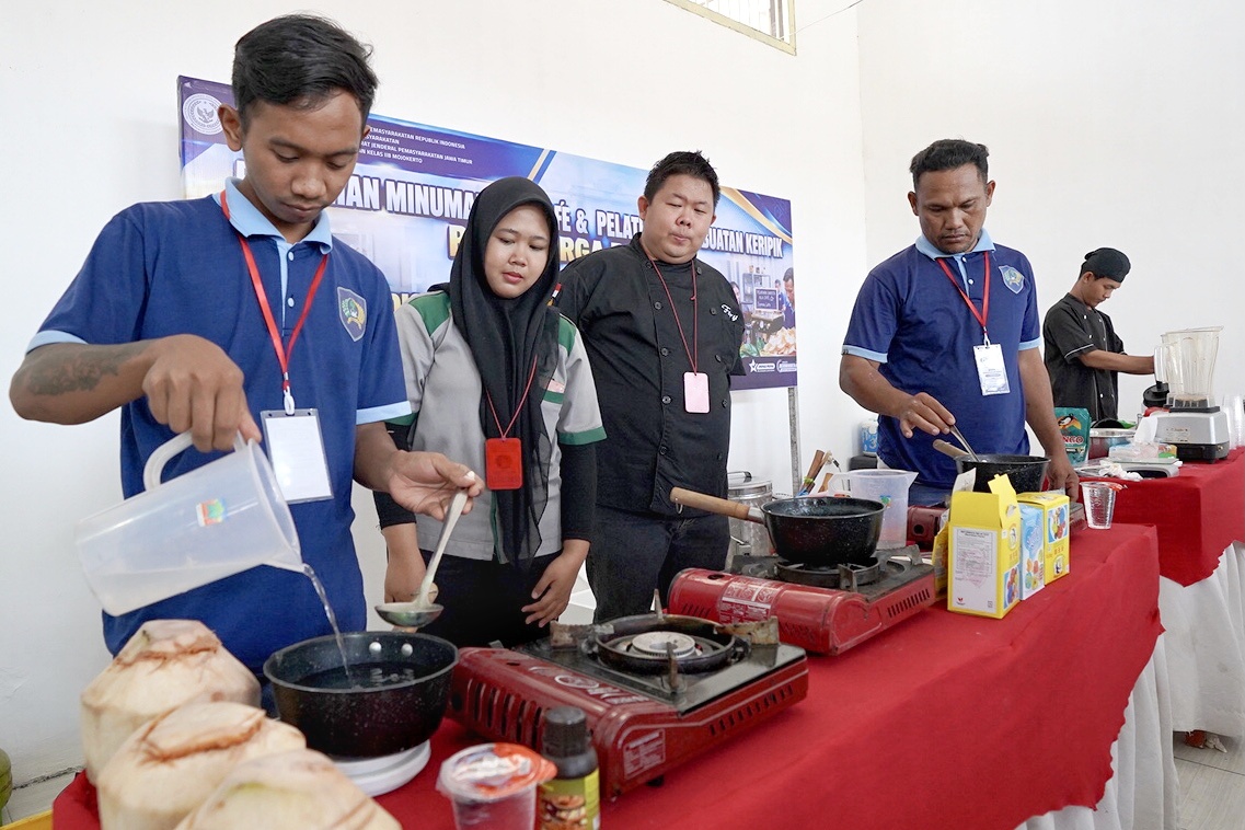 Ning Ita Dorong Warga Binaan Lapas IIB Mojokerto Mandiri lewat Pelatihan Usaha Kuliner
