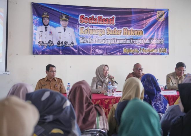 Wujudkan Keluarga Sadar Hukum, Wali Kota Mojokerto Tekankan Lima Kriteria Kadarkum