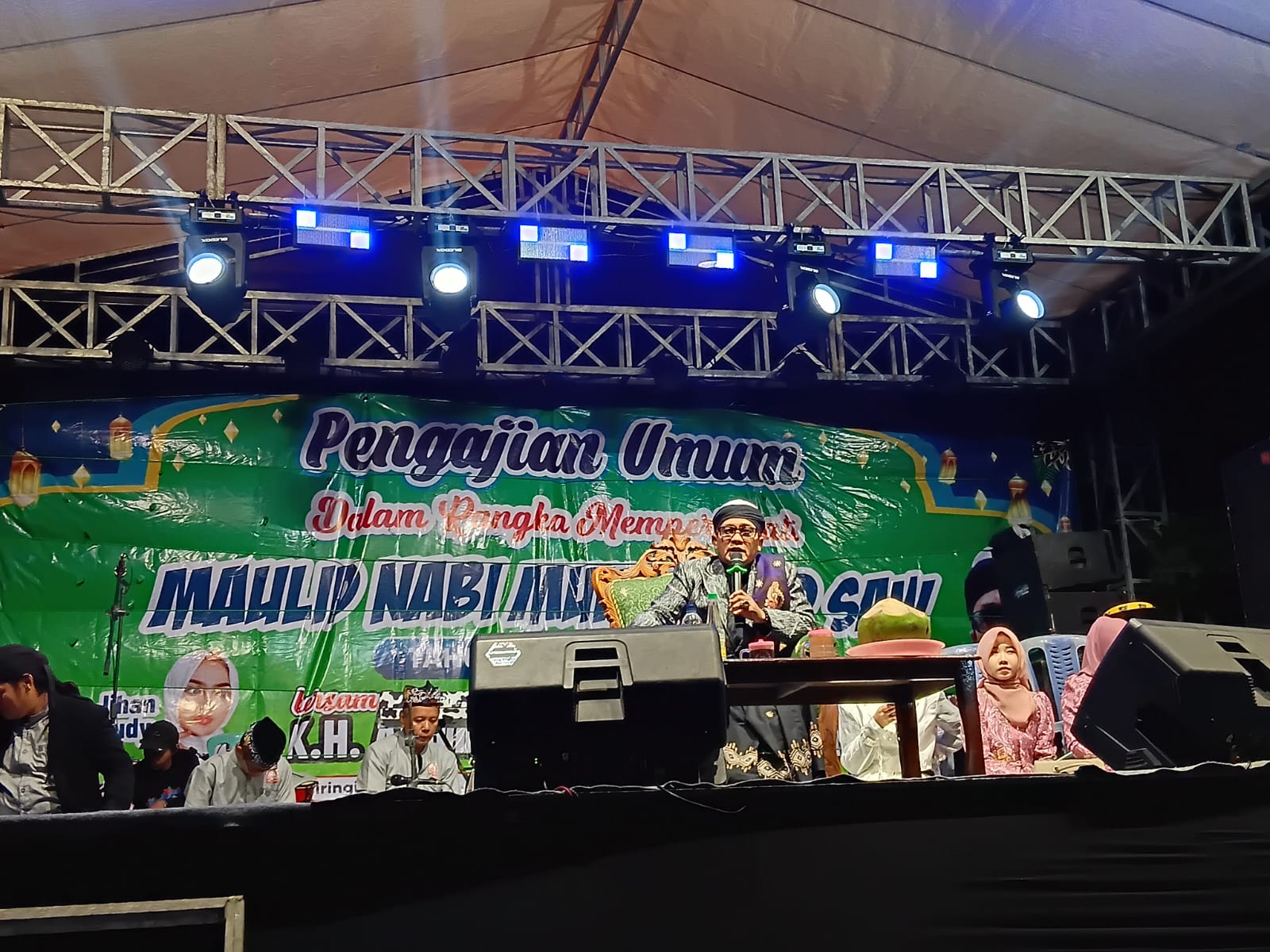 Ribuan Jamaah Hadiri Pengajian Umum Maulid Nabi 1448 H di Desa Puri Mojokerto