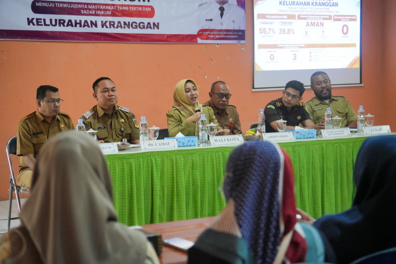 Perkuat Kadarkum, Wali Kota Mojokerto Dorong Masyarakat Taat Hukum