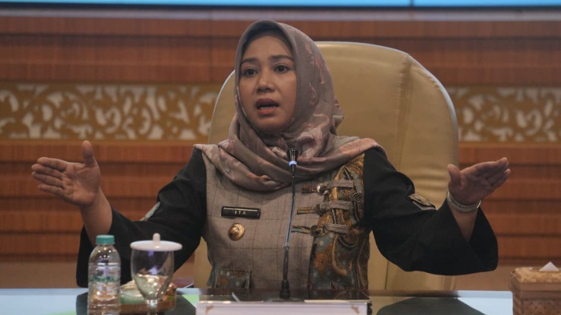 Rakor Pengawasan Perizinan HOREKA, Ning Ita Dorong Optimalisasi Potensi PAD Kota Mojokerto