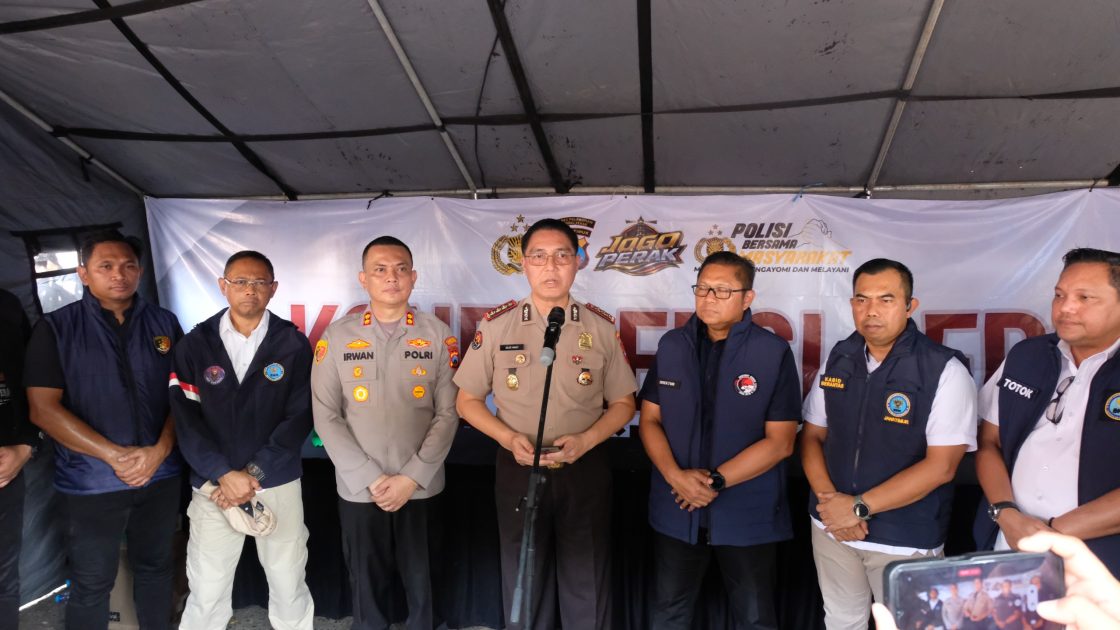 Polda Jatim dan Tim Gabungan Lakukan Penindakan dan Penegakan Hukum Narkoba di Jalan Kunti Surabaya