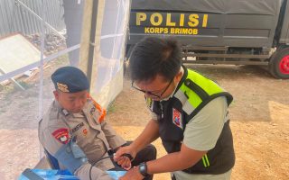 Polres Mojokerto Cek Kesehatan, Dukung Fisik Prima Personel Brimob Siaga Karhutla Gunung Arjuno – Welirang