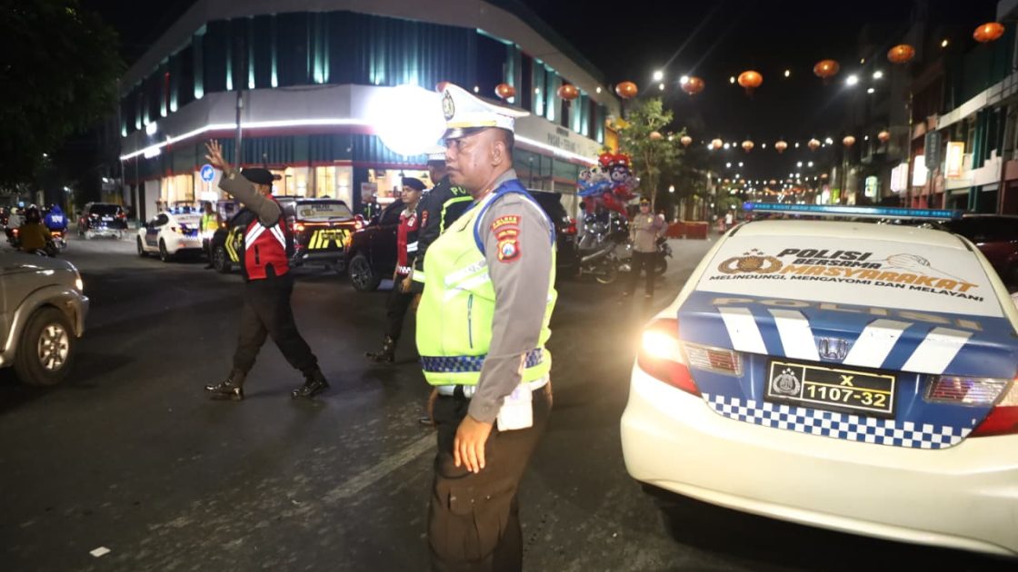 Polres Pelabuhan Tanjung Perak Gelar Patroli Skala Besar Antisipasi Gangster dan Balap Liar