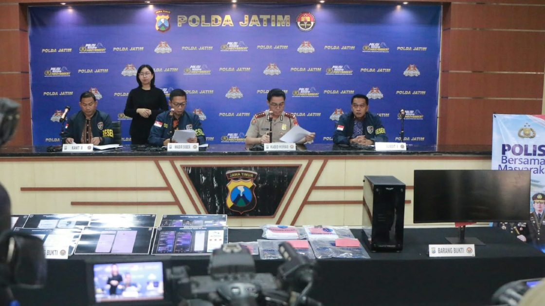 Polda Jatim Ungkap Sindikat Jual Beli Akun Bodong hingga Promosi Judi Online Kamboja